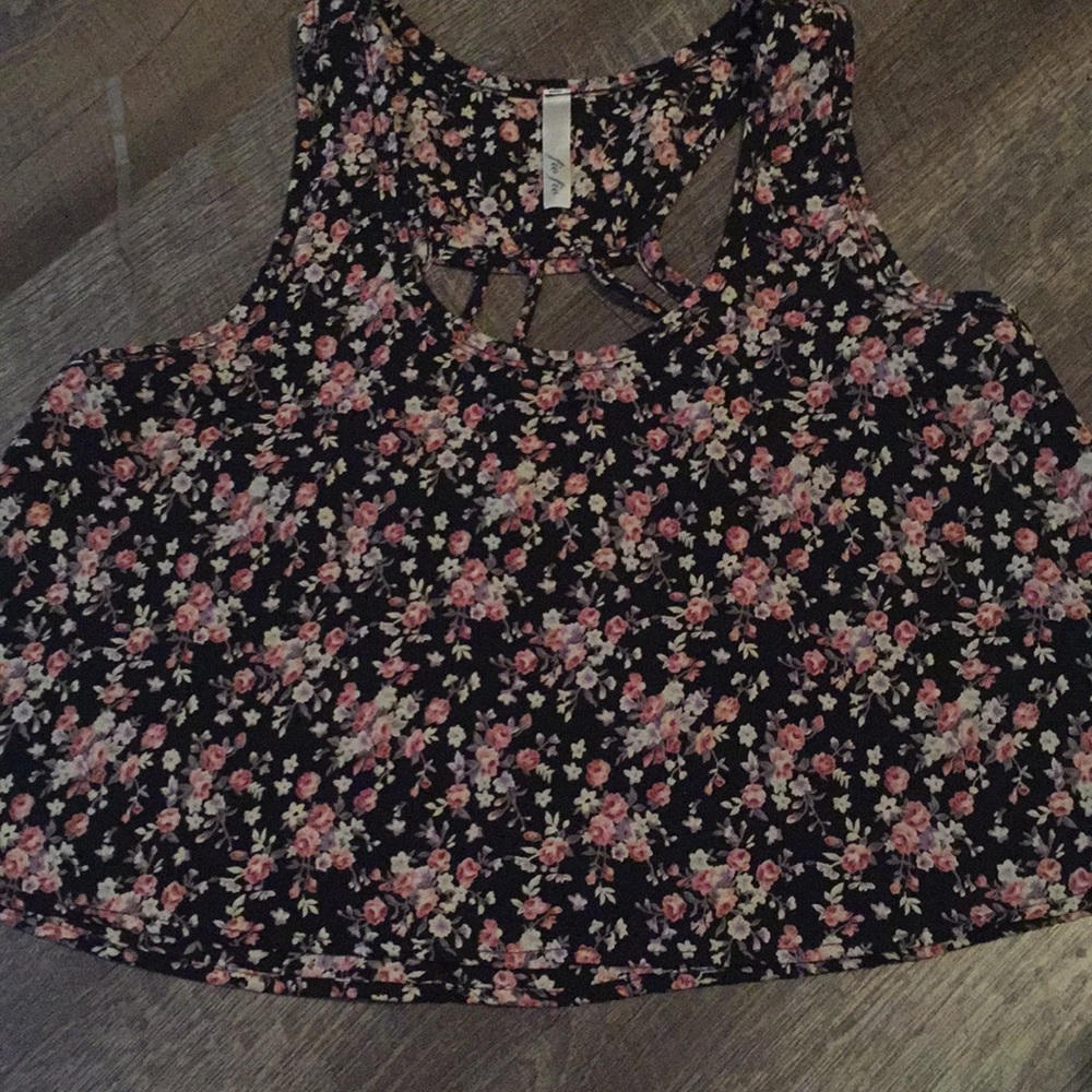 Crop top